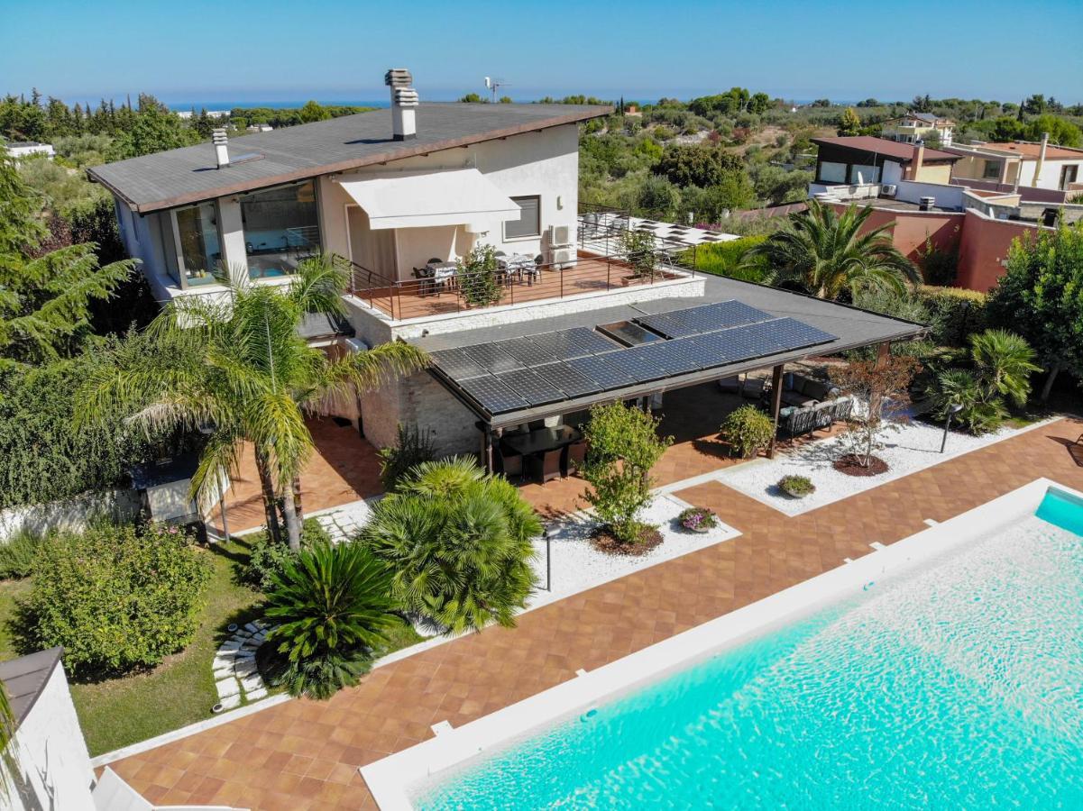 B&B Valleluna Trani Zewnętrze zdjęcie